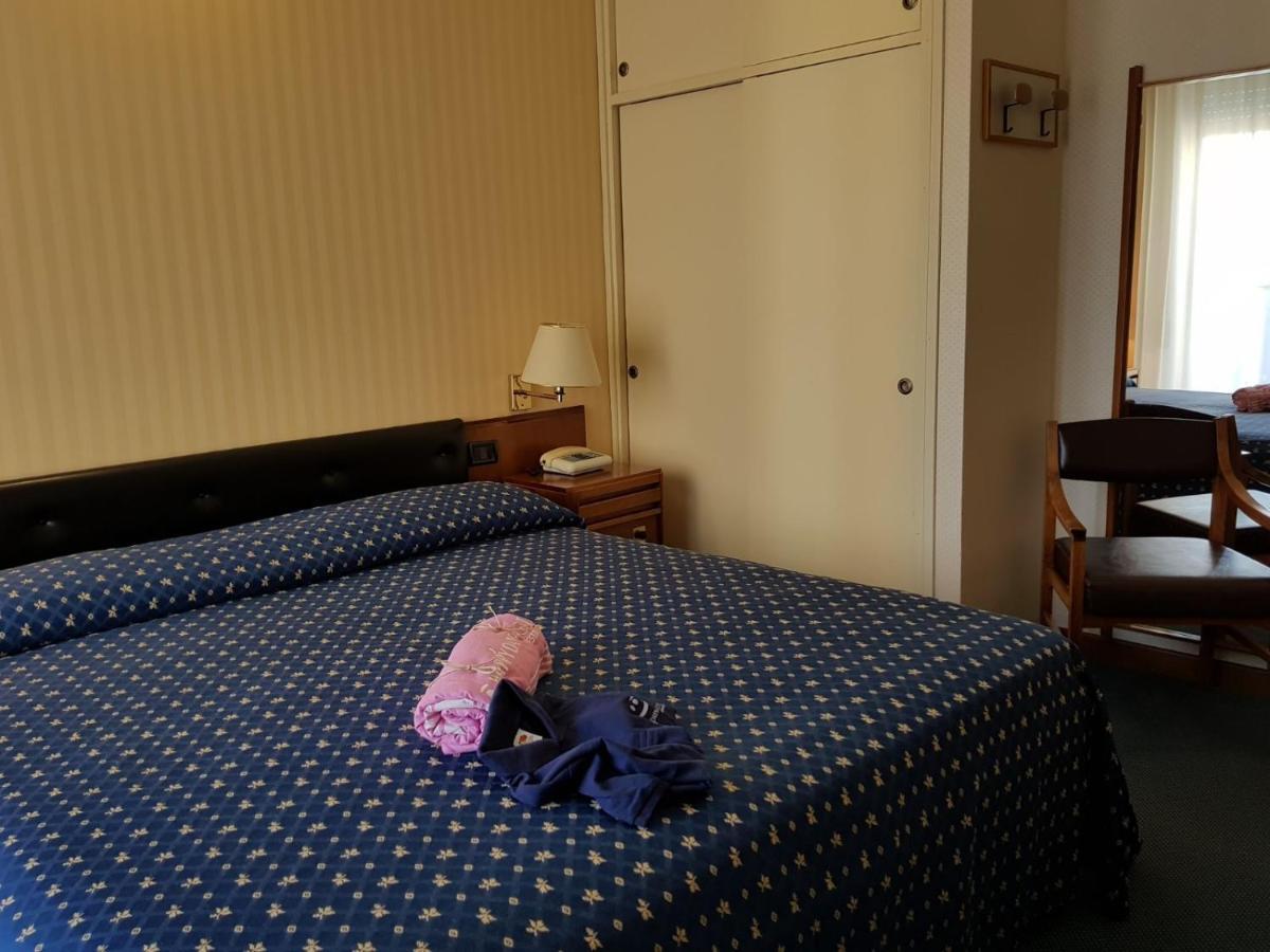 Esplanade 3*