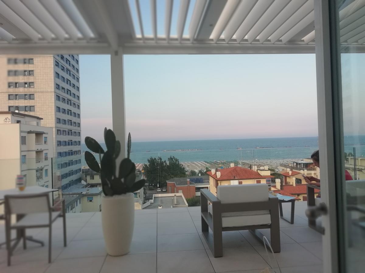Esplanade Hotel 3*